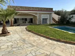 Villa Avec Piscine à Bizerte