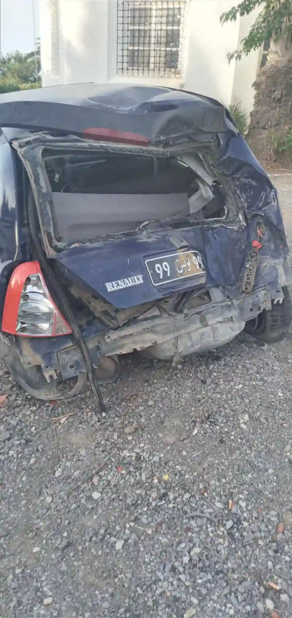 Clio Bombé Accidenté Feray à Cite El Hajjam0