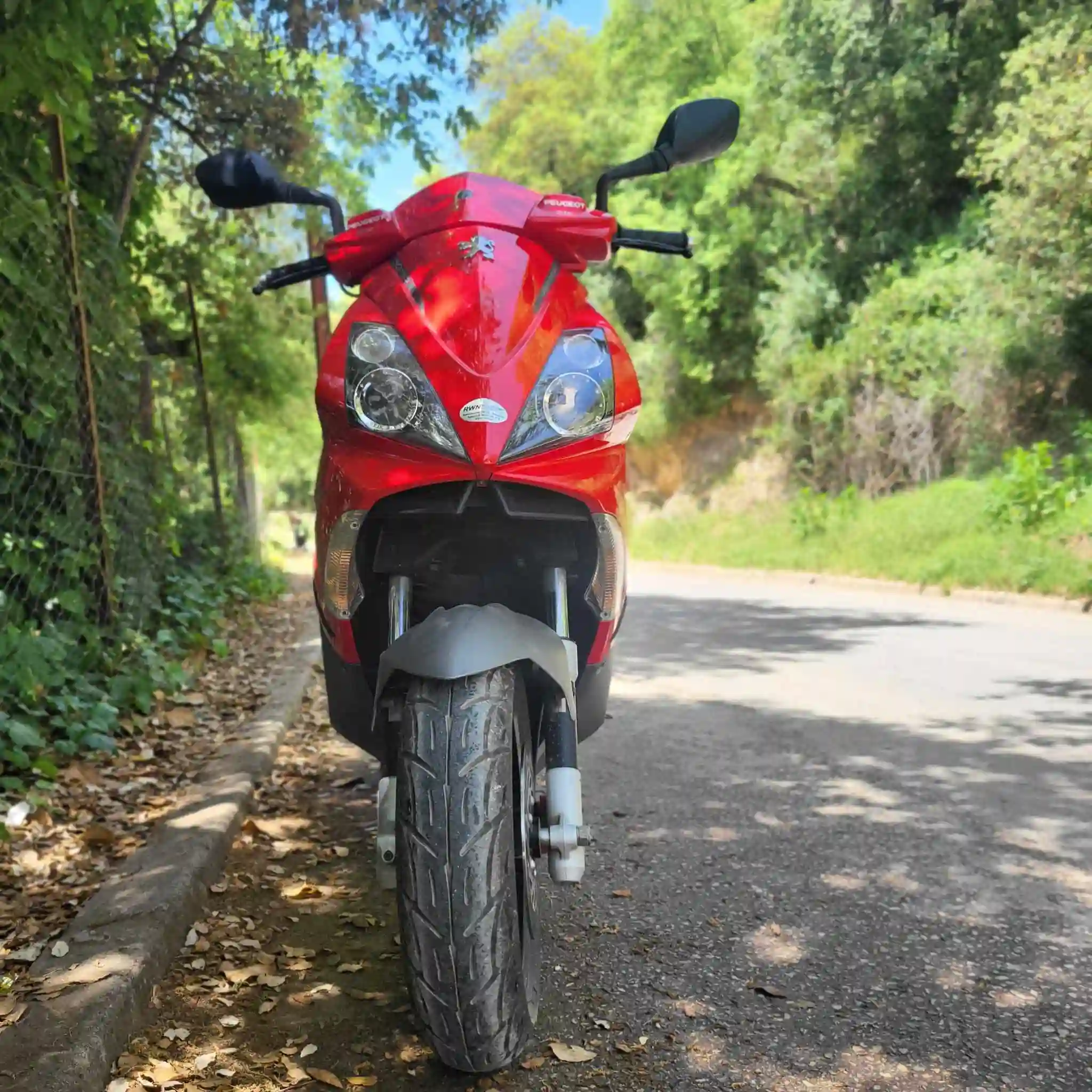 Scooter Peugeot jet Force à Jendouba0