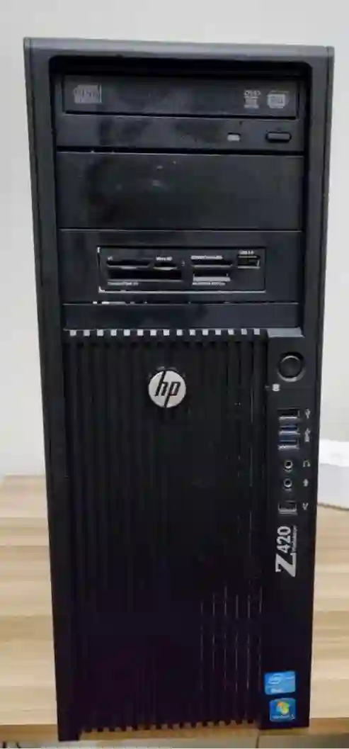 Workstation hp Z420 à El Mourouj0