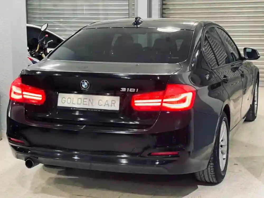 Bmw 318i - Vue 2