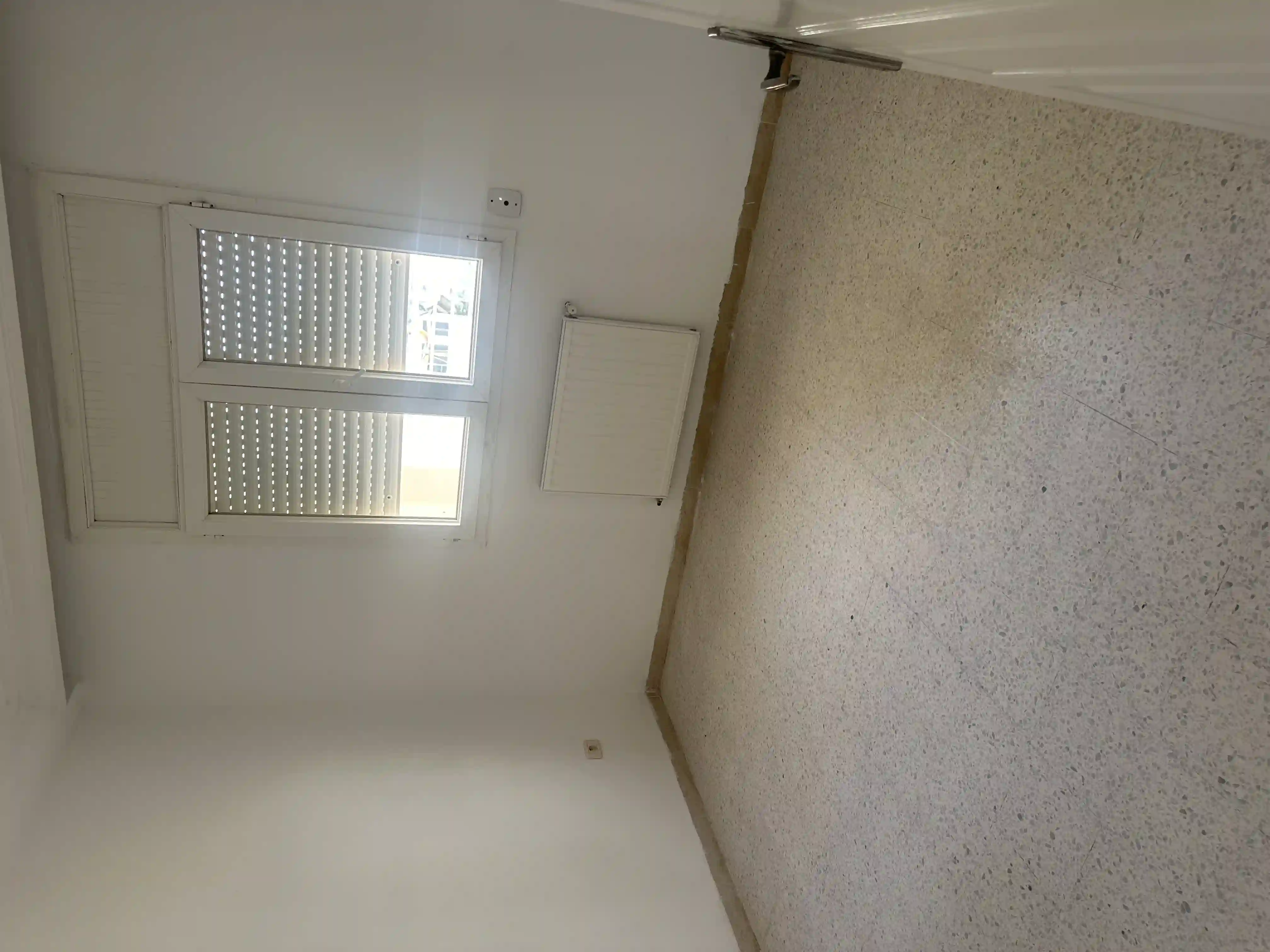 Appartement s4 à Ain Zaghouan0