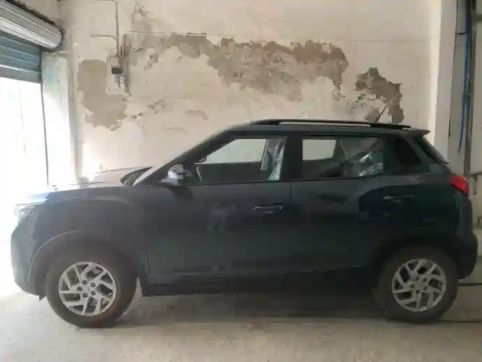 Cause Immigration a Vendre Voiture Mahindra xuv 300 w8 Dans l - Vue 3