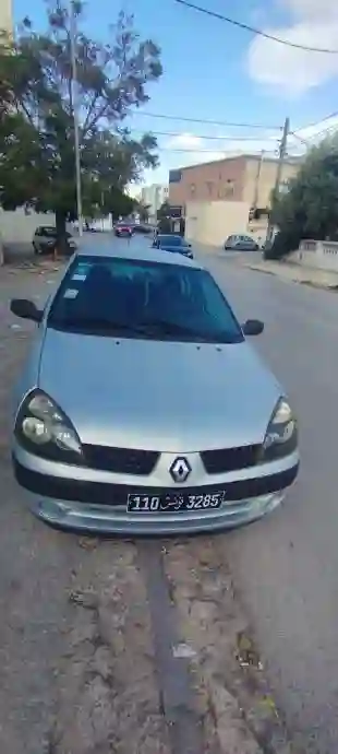 A Vendre Clio 2 Phase2 en Bonne État0