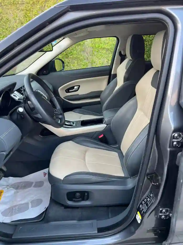 Superbe Range Rover Evoque Année 2018 Comme Neuve à Caid Mhamed - Vue 1