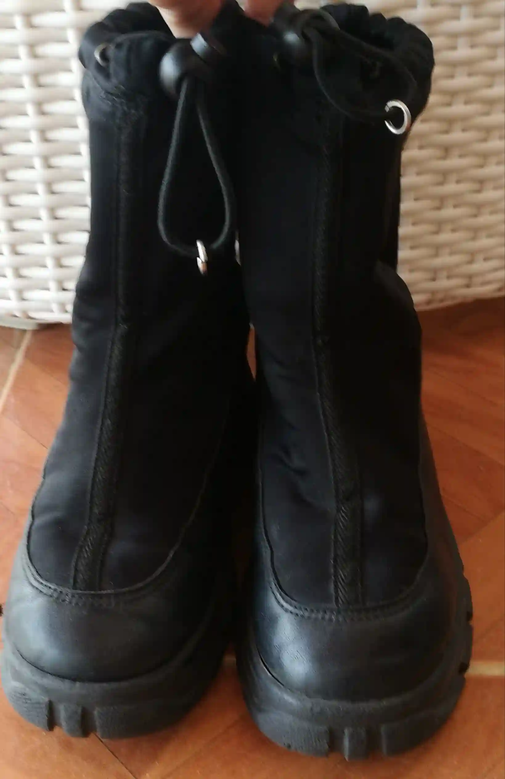 Bottes p 30 et une 2ème Paire Offerte à Mannouba - Vue 1