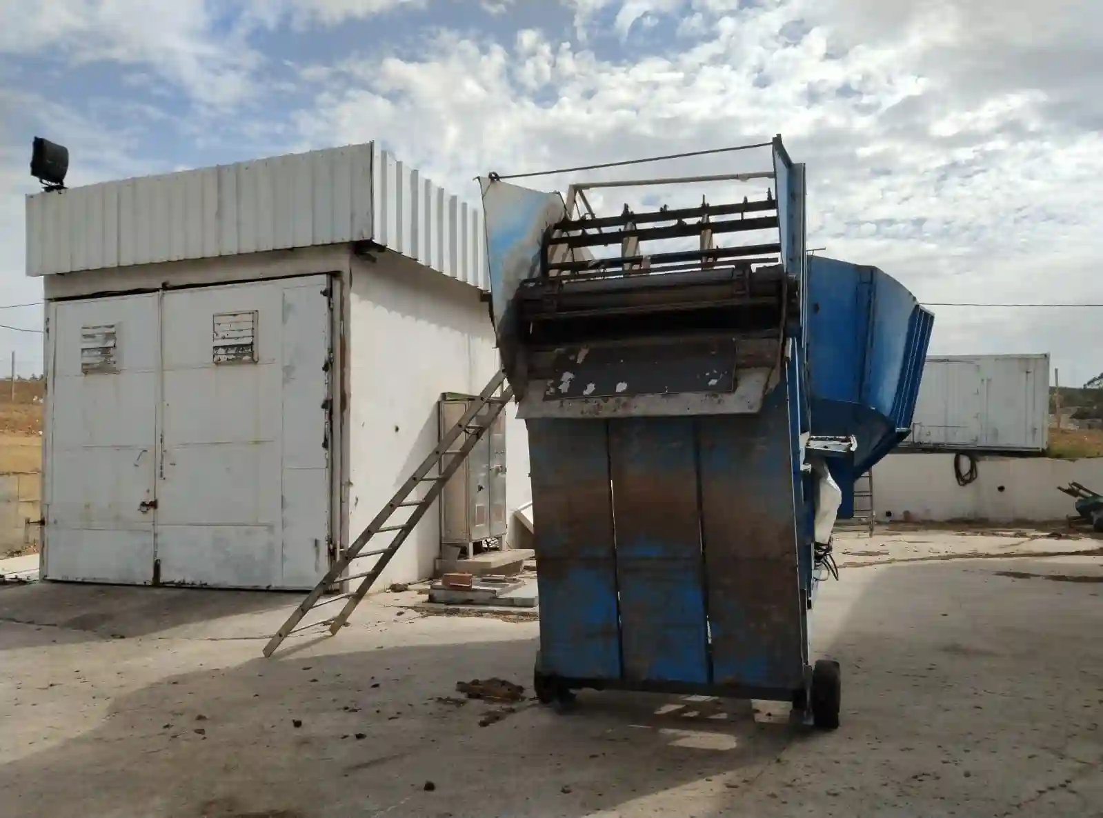 Site Industriel Multi Usage à Mejez El Bab - Vue 1