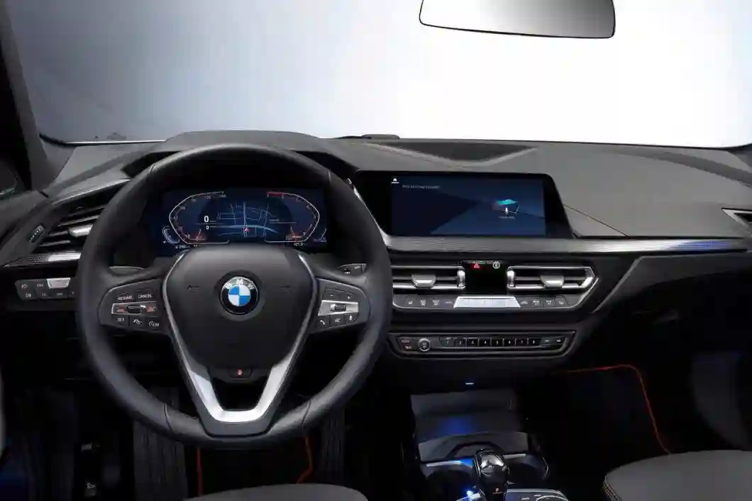 Bmw Série 1 à El Charguia - Vue 2