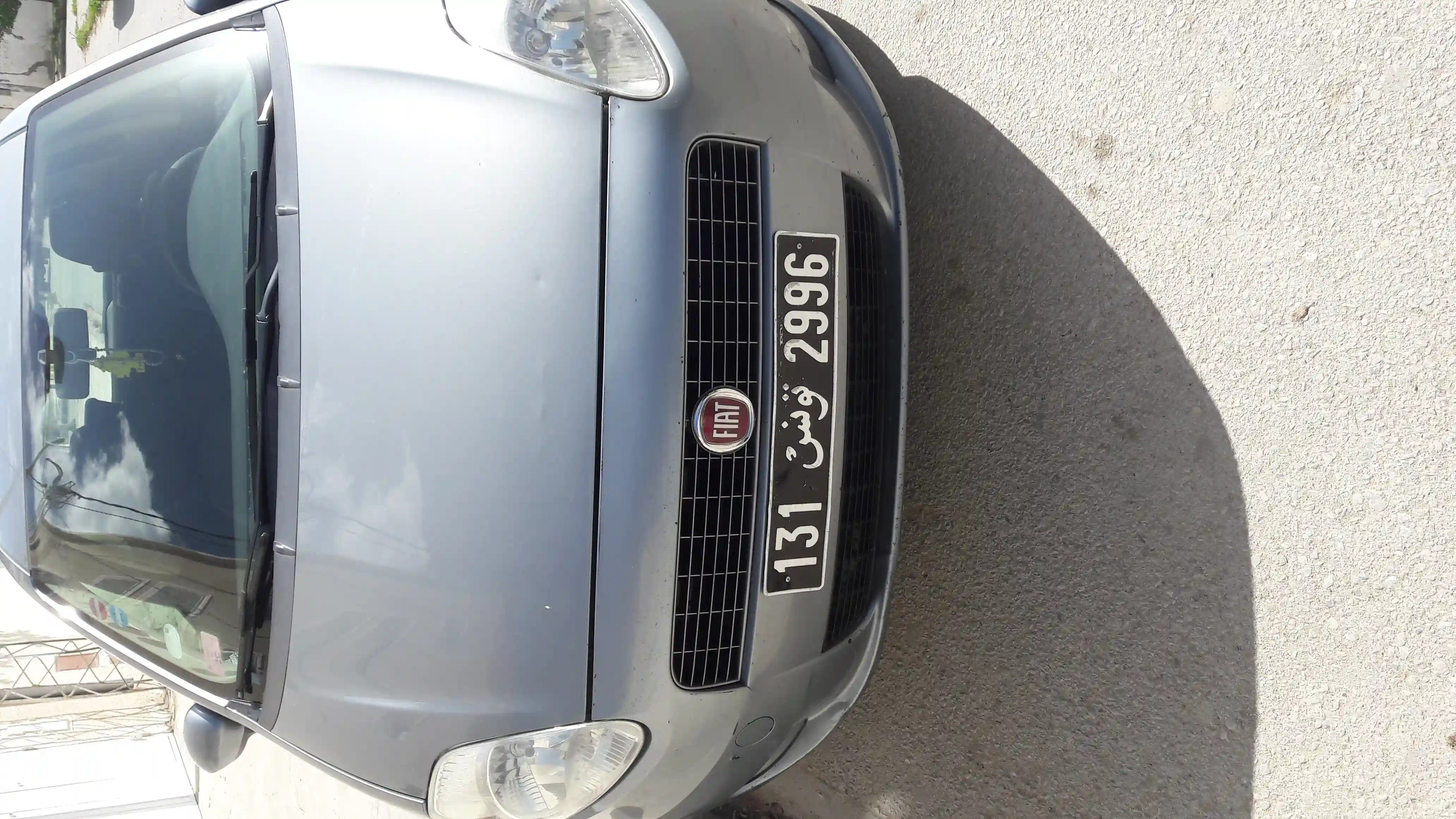 Fiat Grande Punto à Cite El Ouerdia - Vue 3