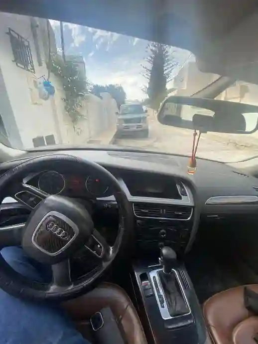 Audi a4 - Vue 1