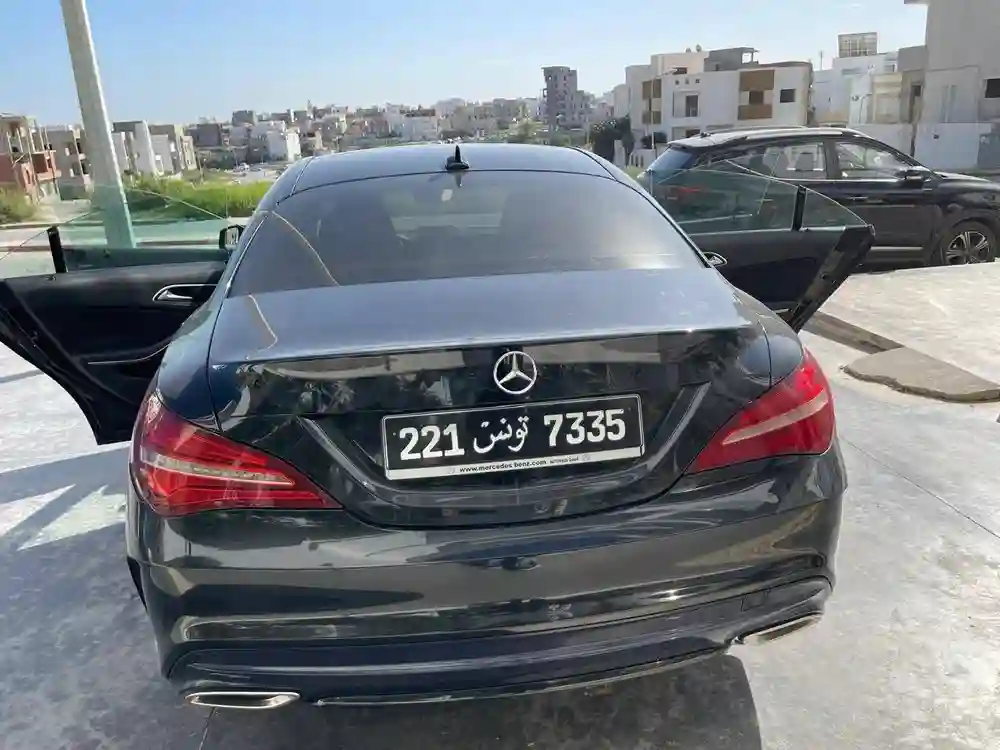 Mercedes CLA 180 - Vue 1