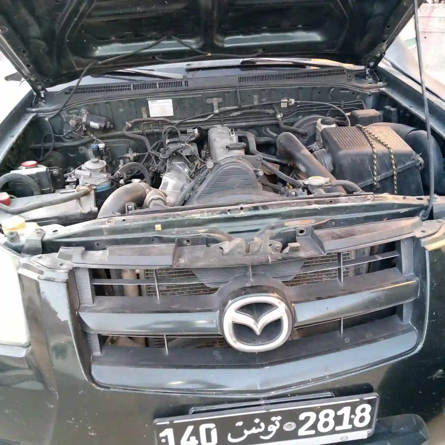 Mazda bt 50 à Residence Jinene El Mourouj0