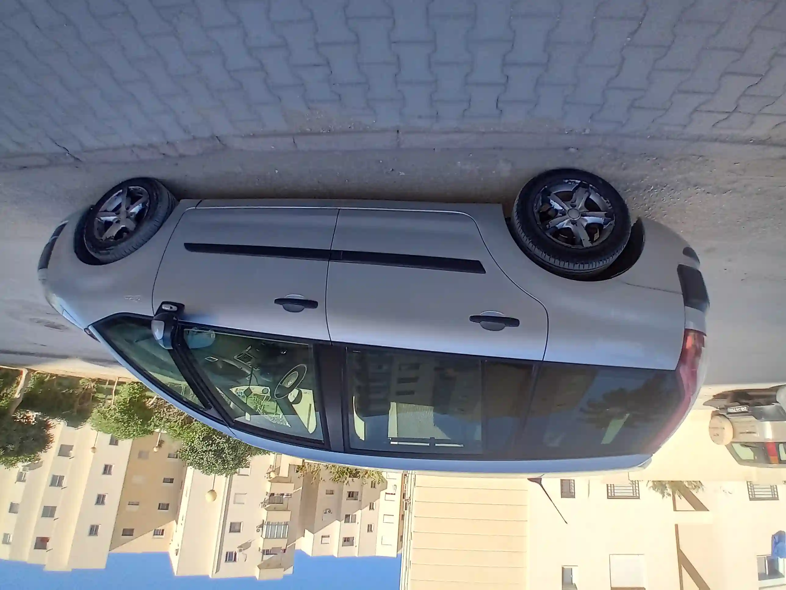 Citroen c4 Picasso 7place à Jaafar 1 - Vue 3
