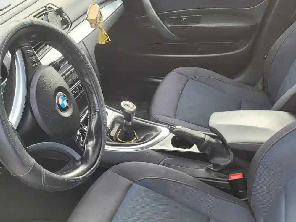 BMW Serie 1 Moteur N45 - 116i Phase 2 en Très Bonne État - Vue 8