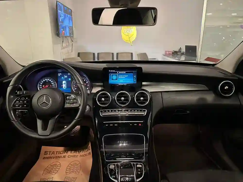 Mercedes C180 2021 - Vue 2