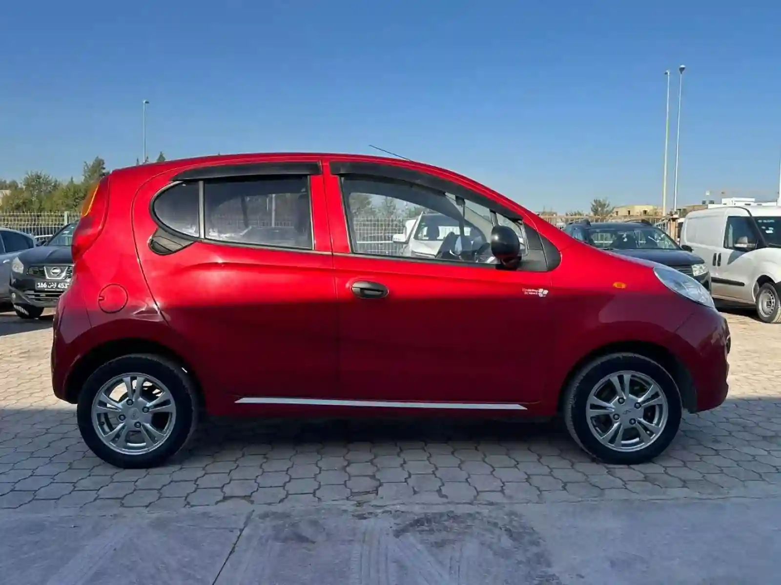 Chery QQ - Vue 4