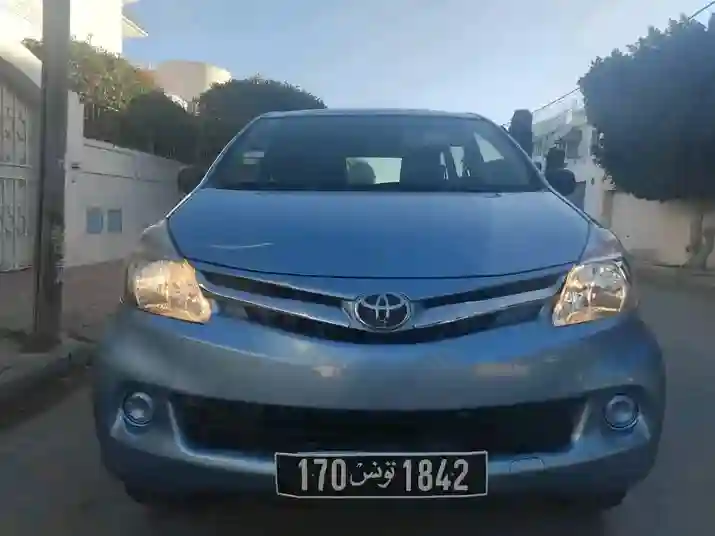 Toyota Avanza - Vue 3