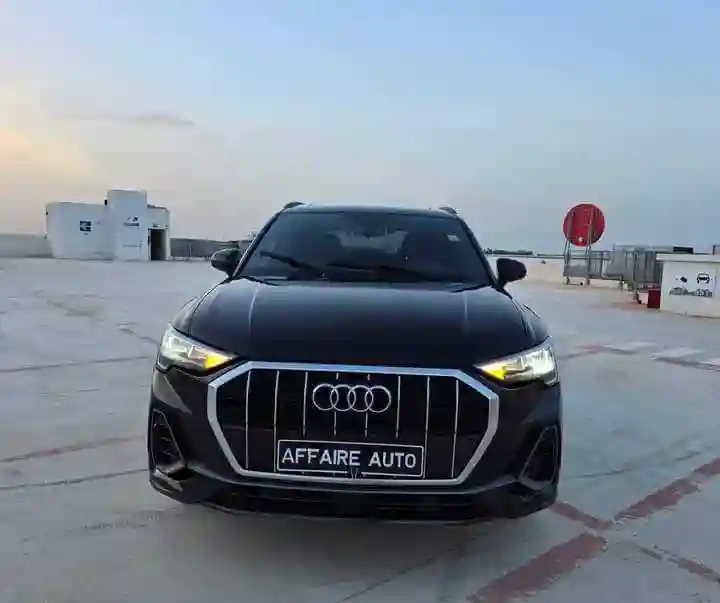 Audi Q3 45 Tfsi Essence Hybrid Électrique - Vue 7