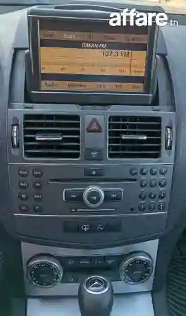 Mercedes C200 - Vue 8
