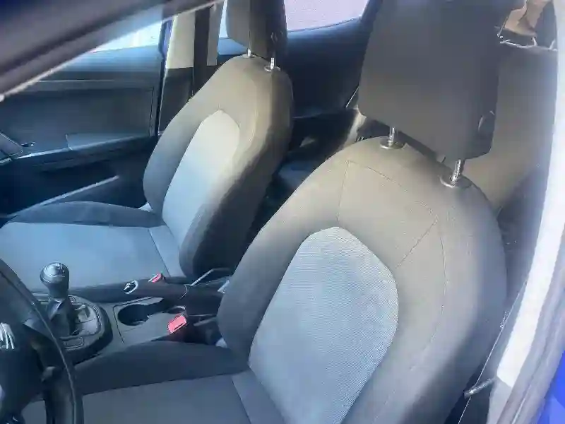 Seat Arona Essence 16 - Vue 4