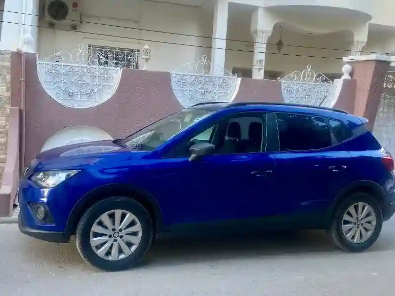 Seat Arona Essence 16 - Vue 5