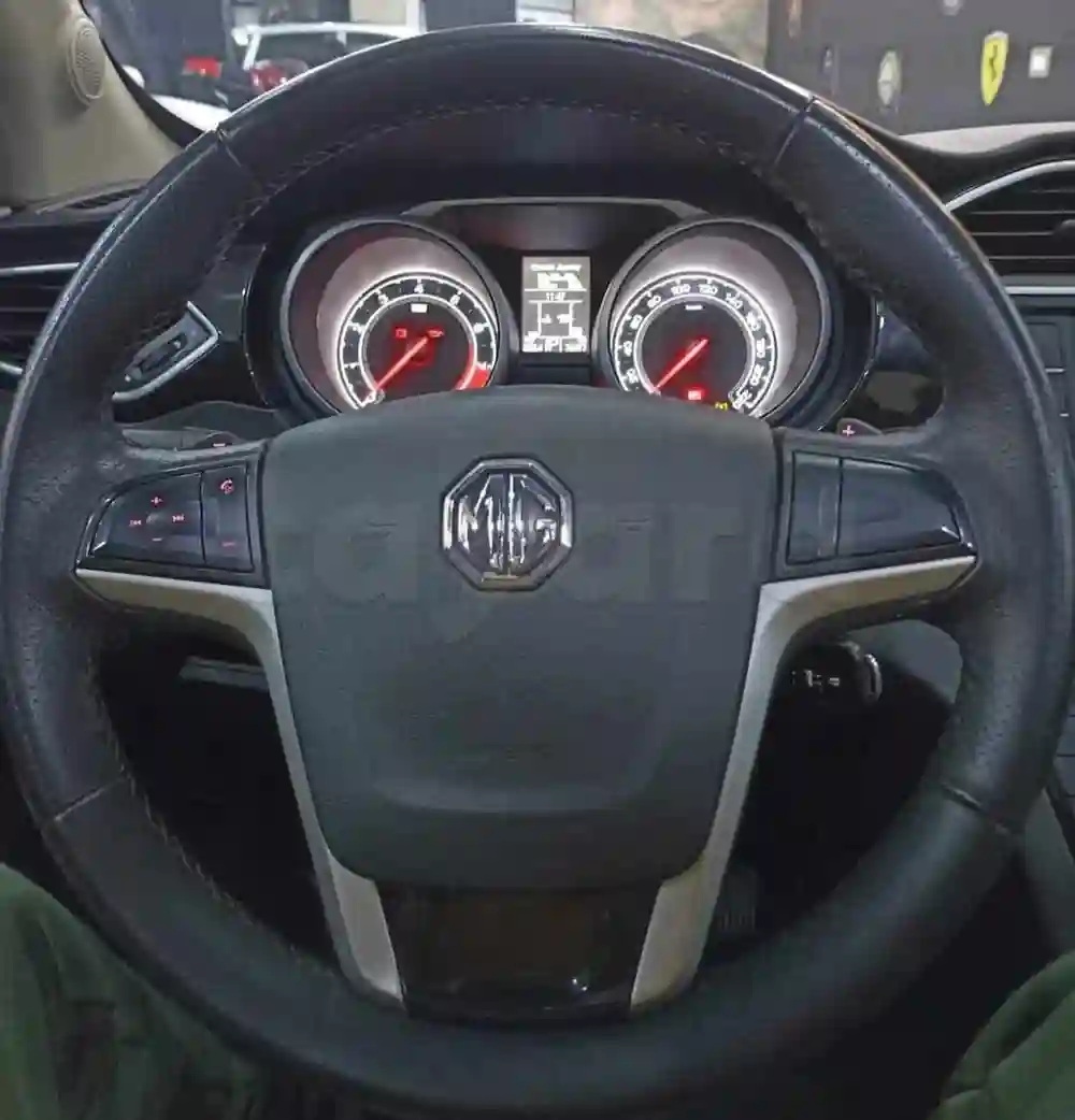 Voiture mg gs 4x4 à Ezzahra - Vue 4
