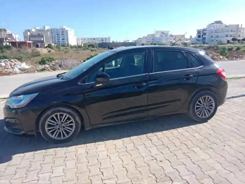 Citroen C4 Essence 2012 - Vue 7