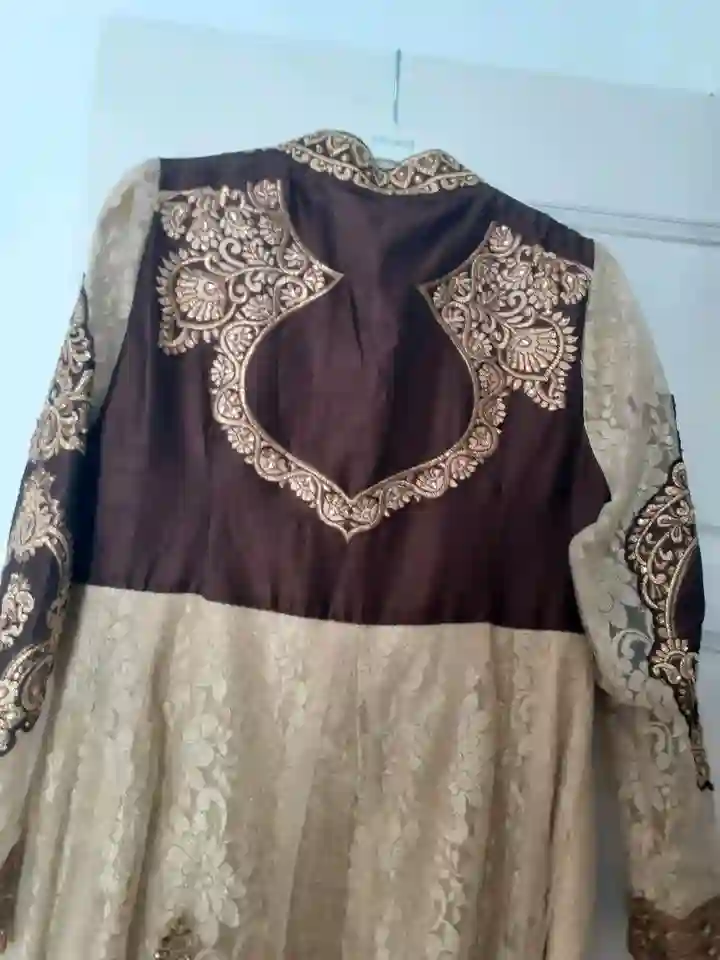 Robe de Fiançailles Neuve à Ezzahra0