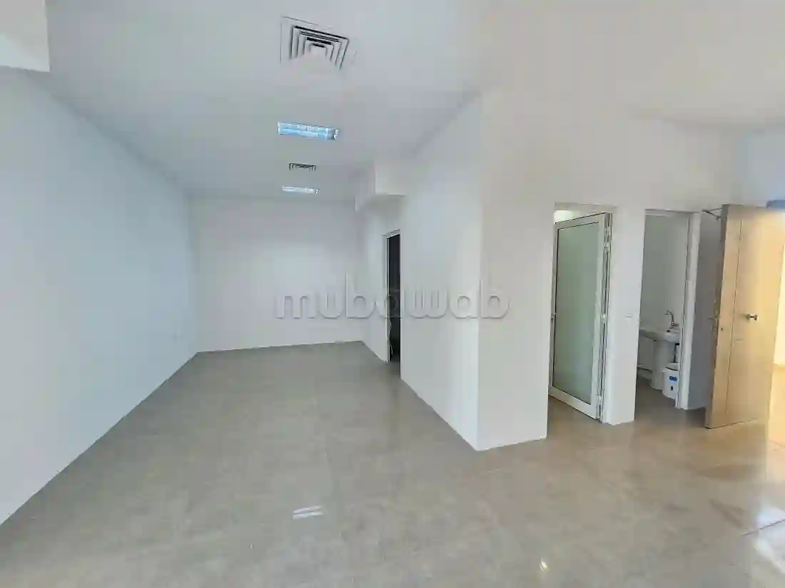 À Louer un Bureau de Cinq Pièces à la Marsa - Vue 2