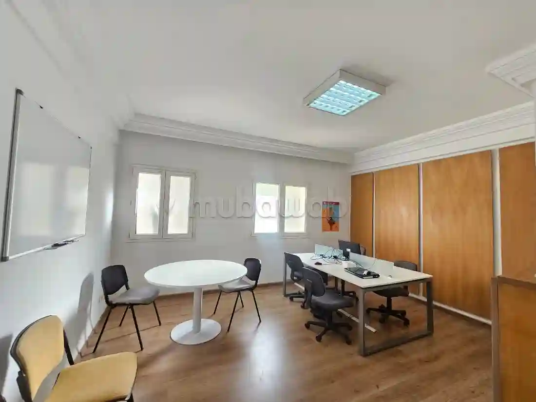 À Louer un Bureau de Quatre Pièces au lac 1 - Vue 3