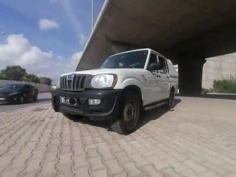 A Vendre Mahindra Scorpio - Vue 4