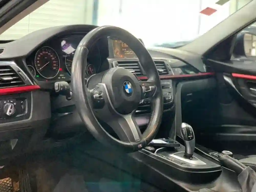 🚘🚘 BMW F30 BVA 🚘🚘 - Vue 9