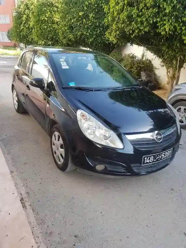 Opel Corsa Essence 20100