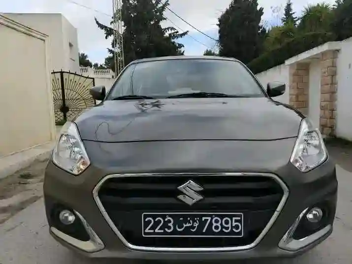 Suzuki Dzire Première Main EN Très BON État - Vue 7