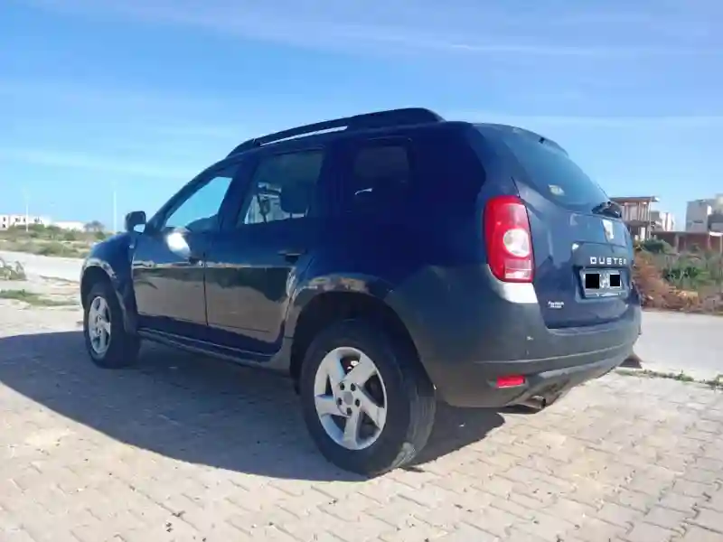 Dacia Duster Diesel 2011 - Vue 3