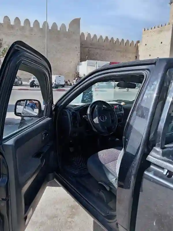 Isuzu Dimax Khalijeya - Vue 6