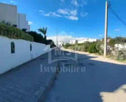 Terrain de 420 m² à Hammamet Zone Théâtre à Vendre 51355351