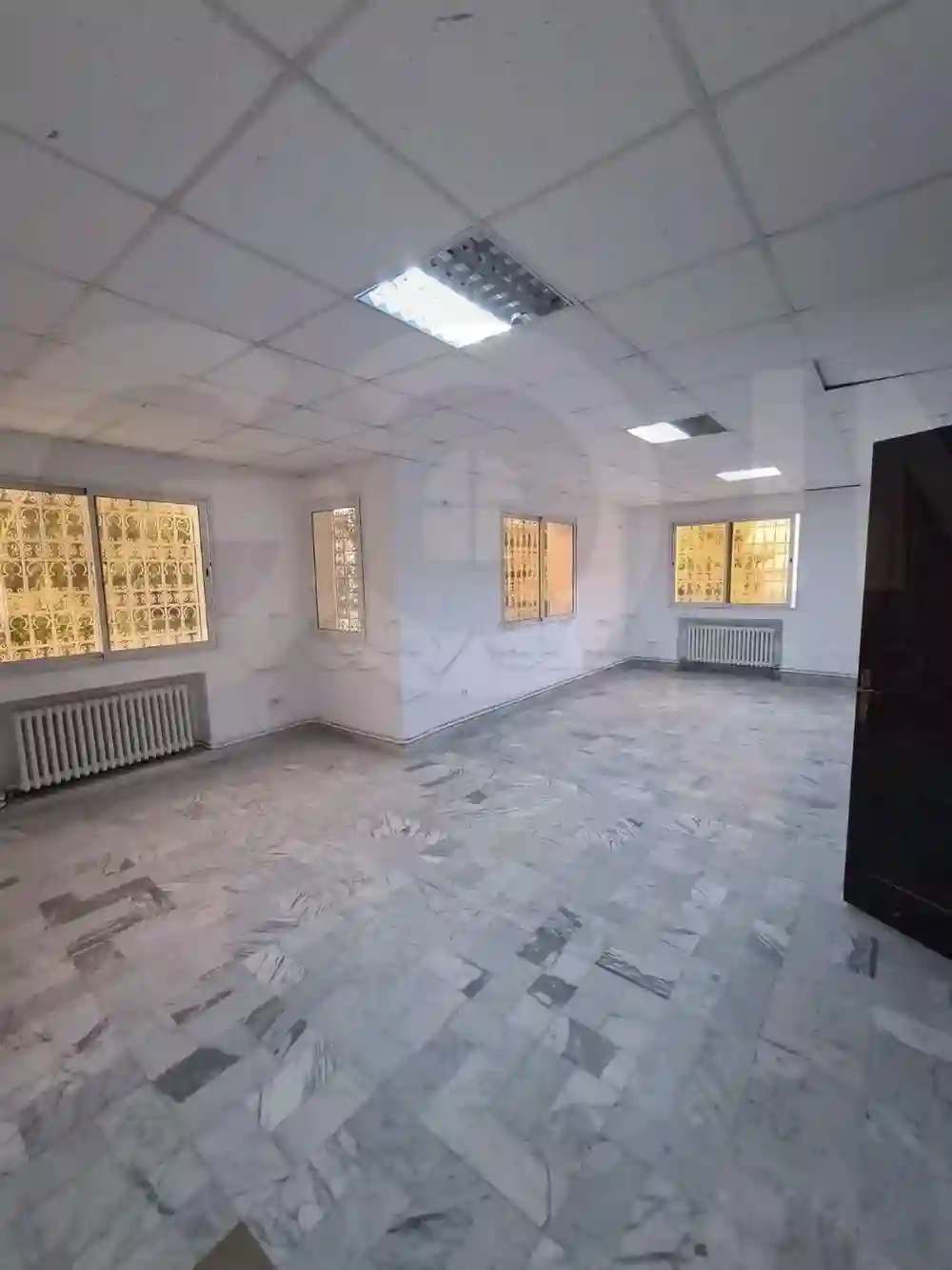 Villa sur Artère Principale à Mutuelleville à Mutuelle Ville - Vue 1