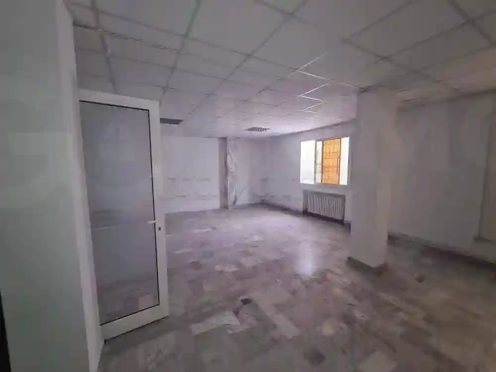 Villa sur Artère Principale à Mutuelleville à Mutuelle Ville - Vue 2