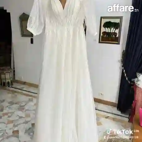 Une Belle Robe de Mariage Importée de Turquie Neuf Avec son - Vue 3