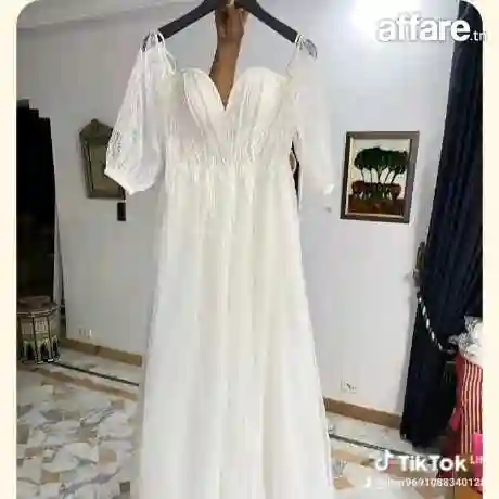 Une Belle Robe de Mariage Importée de Turquie Neuf Avec son - Vue 5