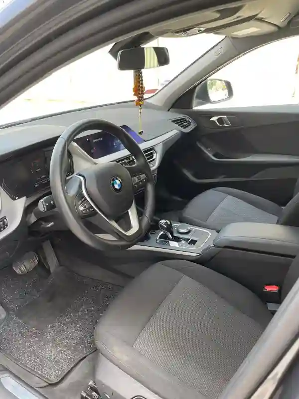 Bmw 118 Essence 2020 - Vue 4