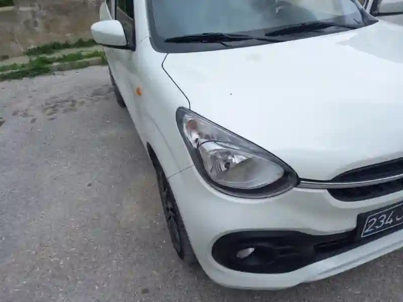 Suzuki Celerio Essence 2023 - Vue 2