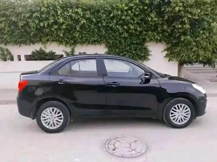 Suzuki Dzire GL Première Main EN Excellent État - Vue 7
