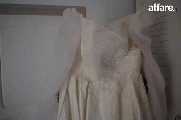 Robe de Mariage & Fiançailles - Vue 1