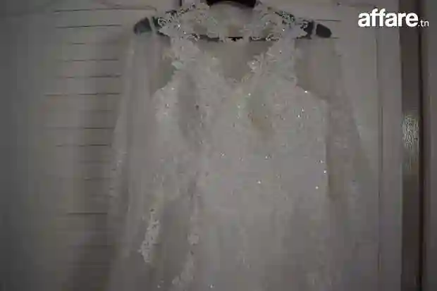 Robe de Mariage & Fiançailles - Vue 3