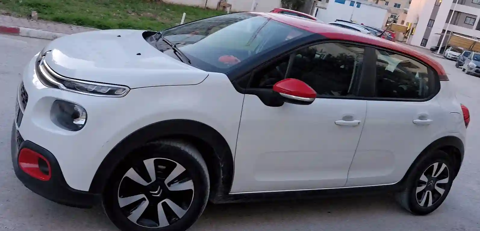 Une Belle Citroen c3 à Ain Zaghouan - Vue 2