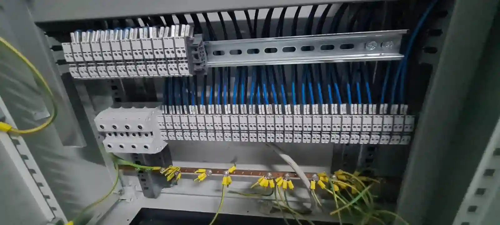 Armoir Electrique Industrielle à Bizerte Nord - Vue 1