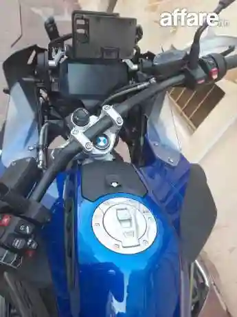 Moto BMW 1250 - Vue 2