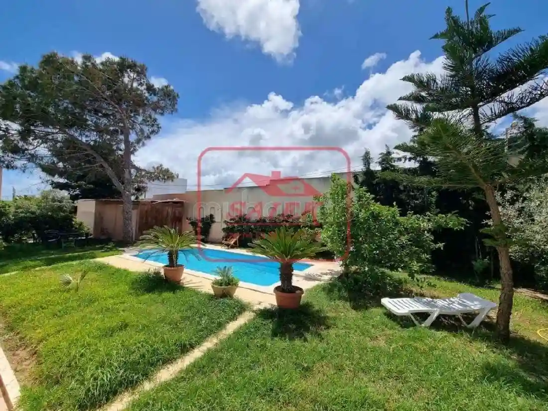 Villa Meublé Avec Piscine à La Corniche - Vue 3